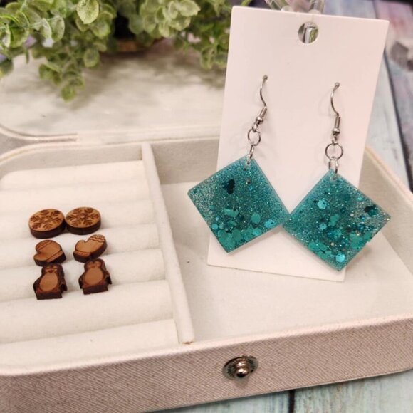 Winter Themed Earrings - Picture 1 of 6